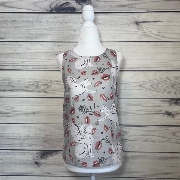Las Surenas Valentines Day Grey Wolf Kisses Linen Tank Top
