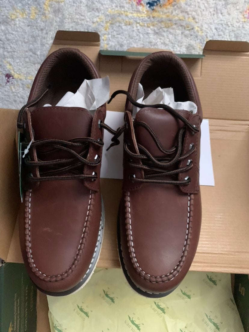 Men's size 9 1/2 leather work shoes - new