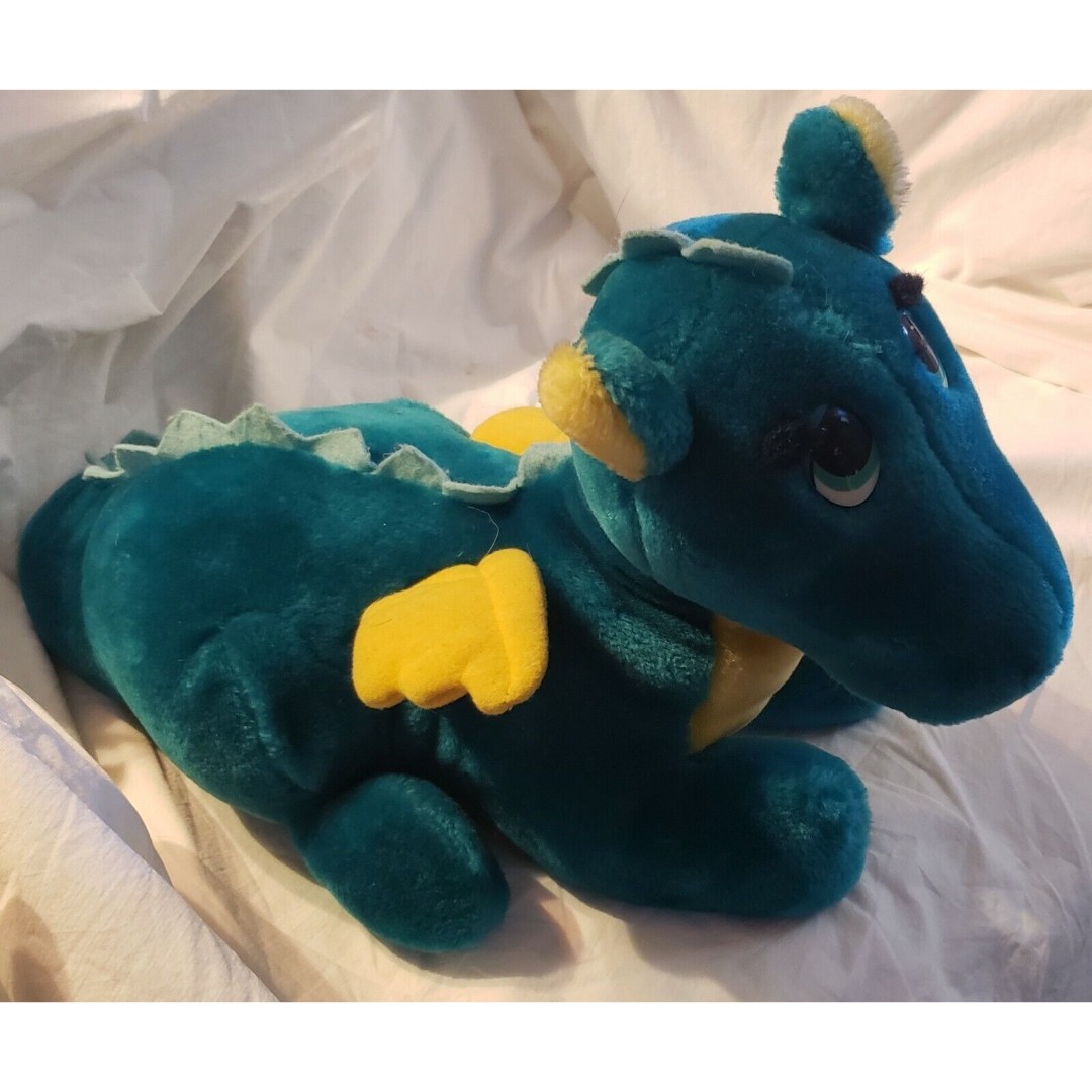 Vintage 1987 DAKIN 17 Plush PUFF THE MAGIC DRAGON Green Stuffed Animal Toy