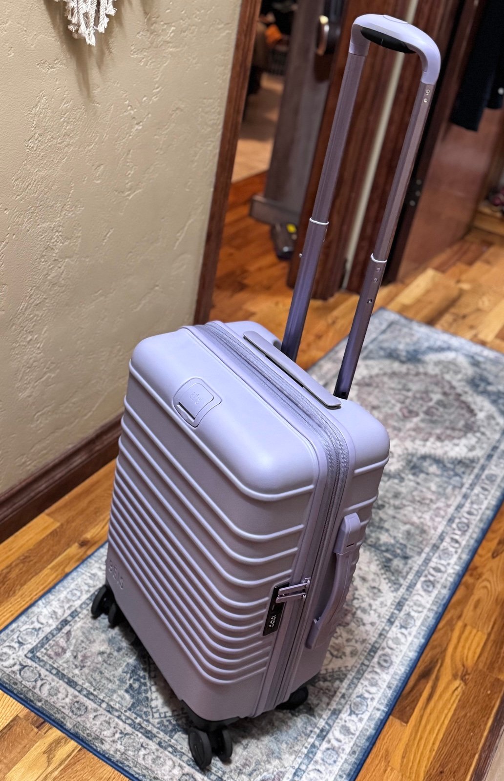 Beis lavender carry on
