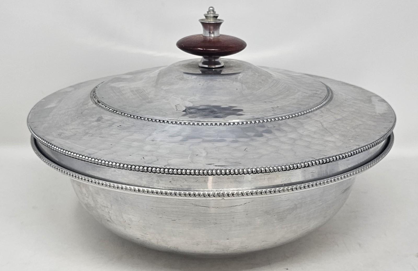 Vintage MCM aluminum Covered Casserole Serving Dish Wood Knob Buenilum Chafing