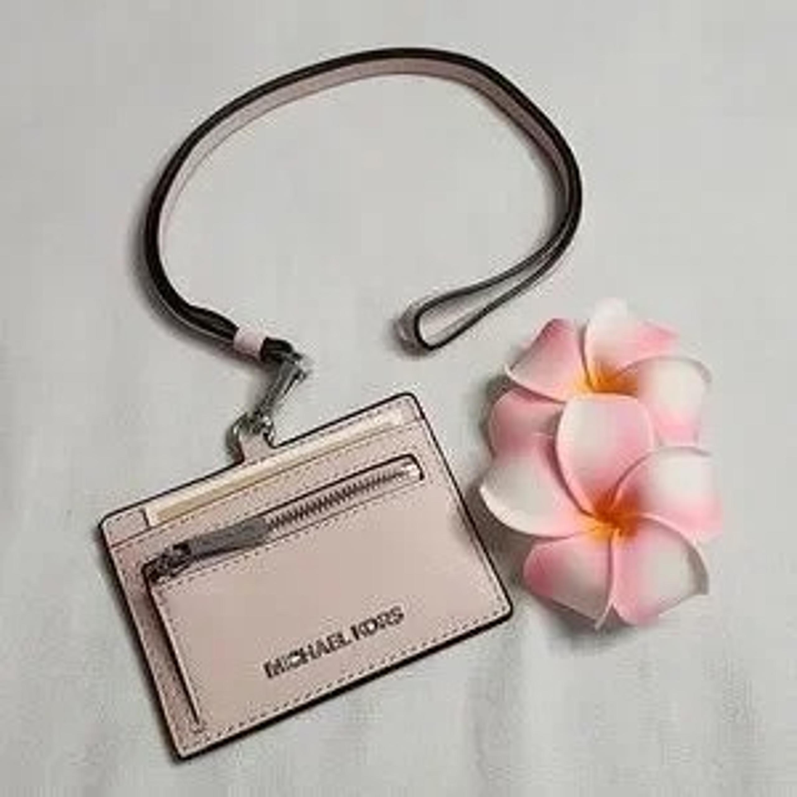 NWT Jet Set Travel Saffiano Leather Card Case Lanyard - Michael Kors
