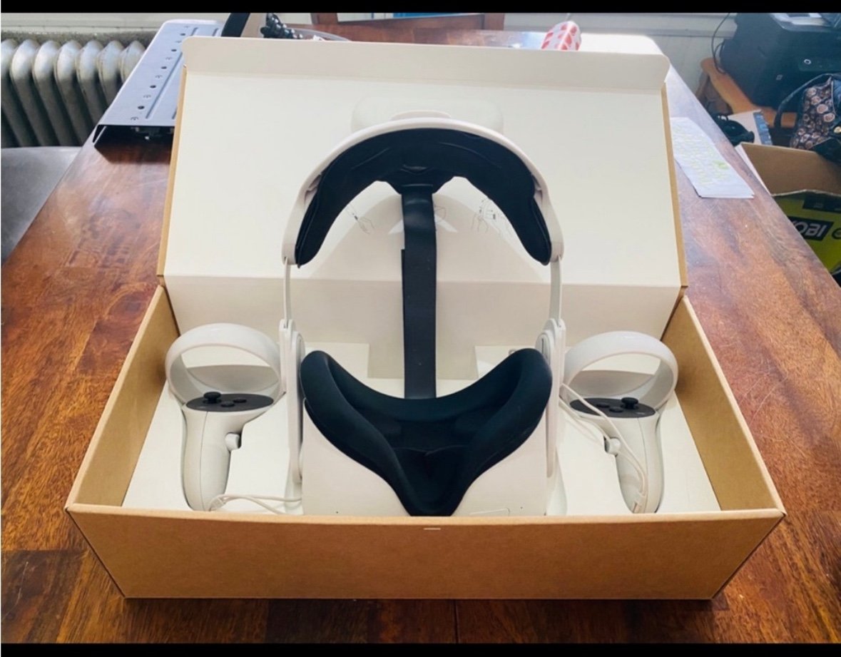 Meta OCU LUS Quest 2 128GB Standalone VR Headset - White W/ Accessories Bundle