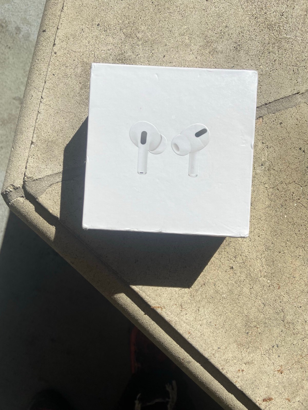 Apple AirPods 2nd Generation