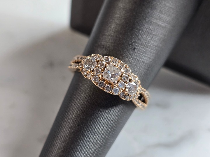 Exquisite Womens Vintage Estate 14K Rose Gold Diamond Ring 3.8g E6167