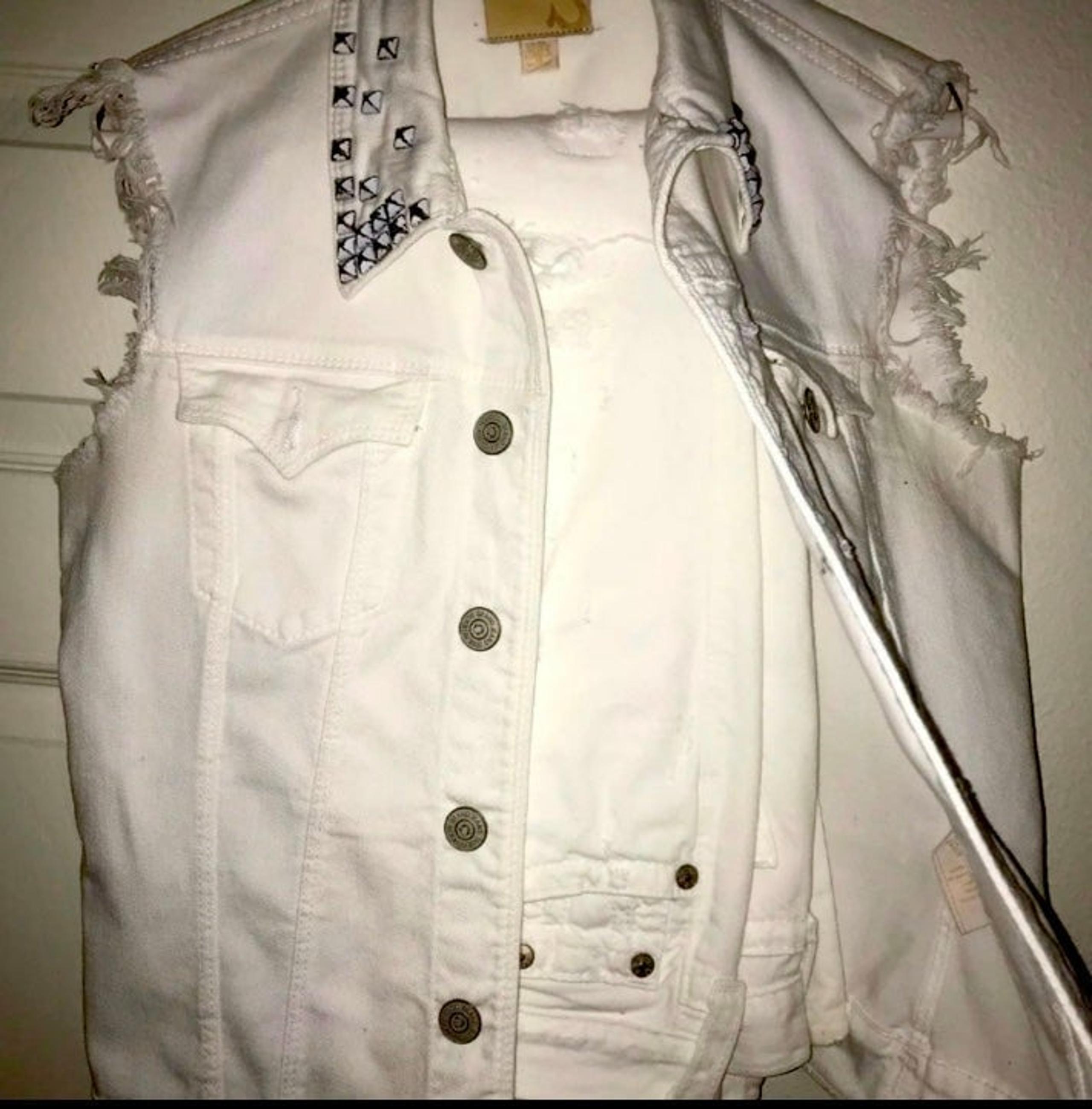 True Religion jeans women Jean Jacket outfit