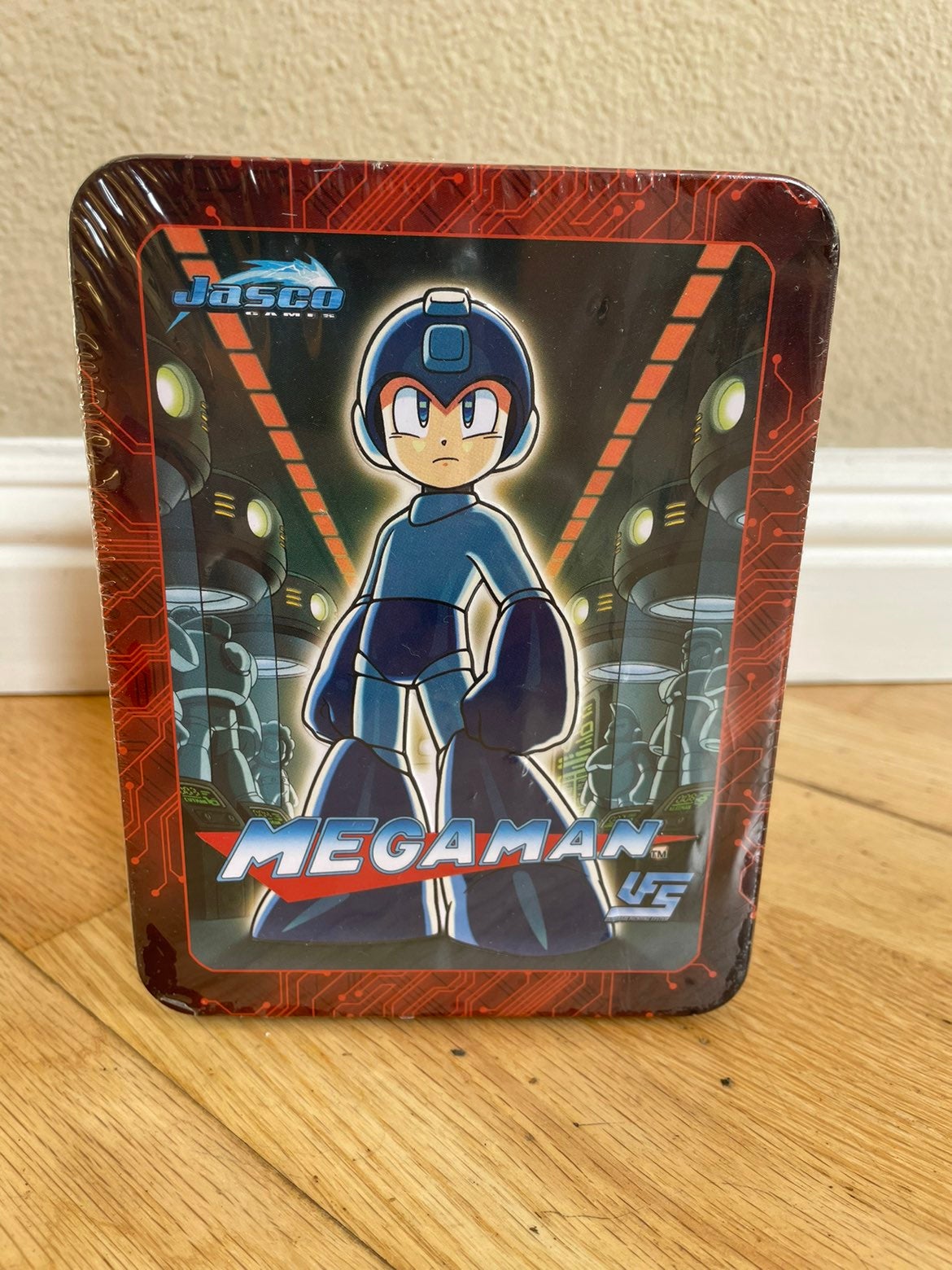 VINTAGE SEALED Capcom MegaMan CCG Special Edition Tin