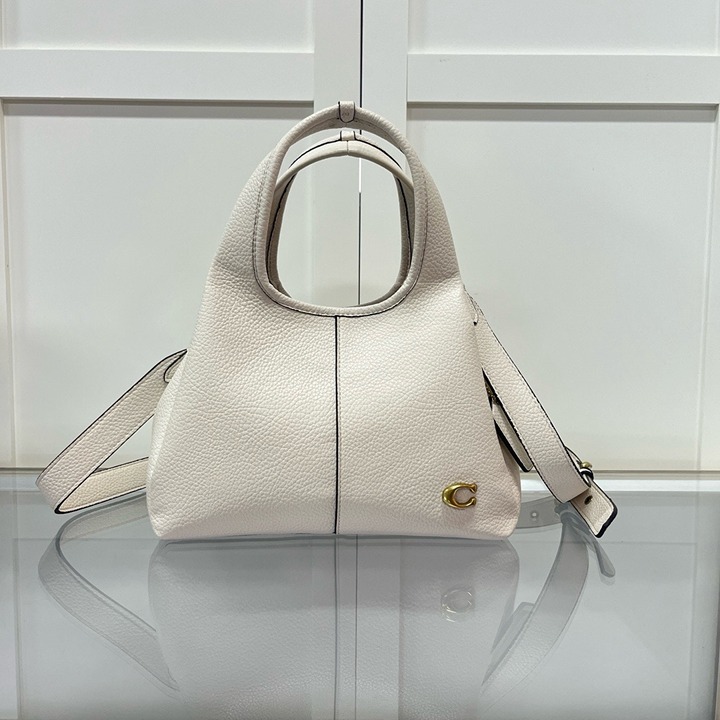 COACH Women's LANA Shoulder Bag Vegetable Basket Bag CM545