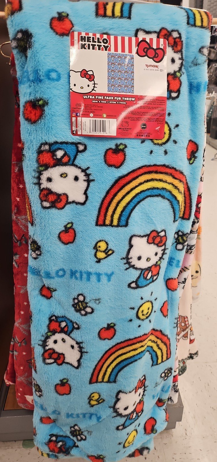 Hello kitty ultra fine faux fur throw blanket 50in x 70in