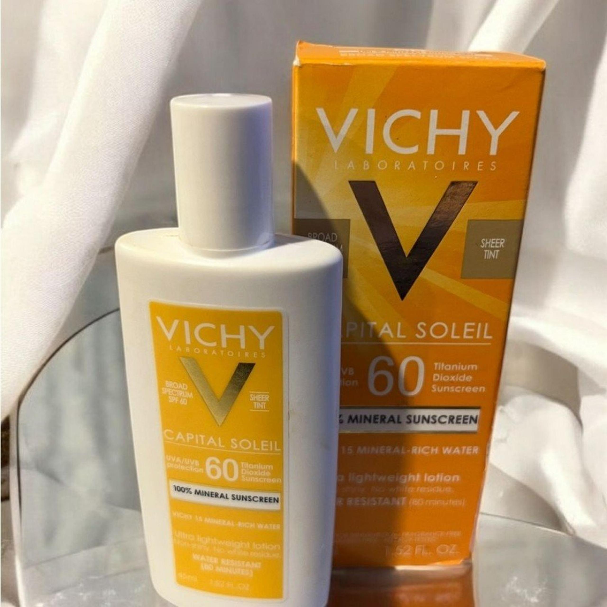 Vichy Laboratoiree Capital Soleil Mineral Sunscreen SPF 60 - Sheer Tint