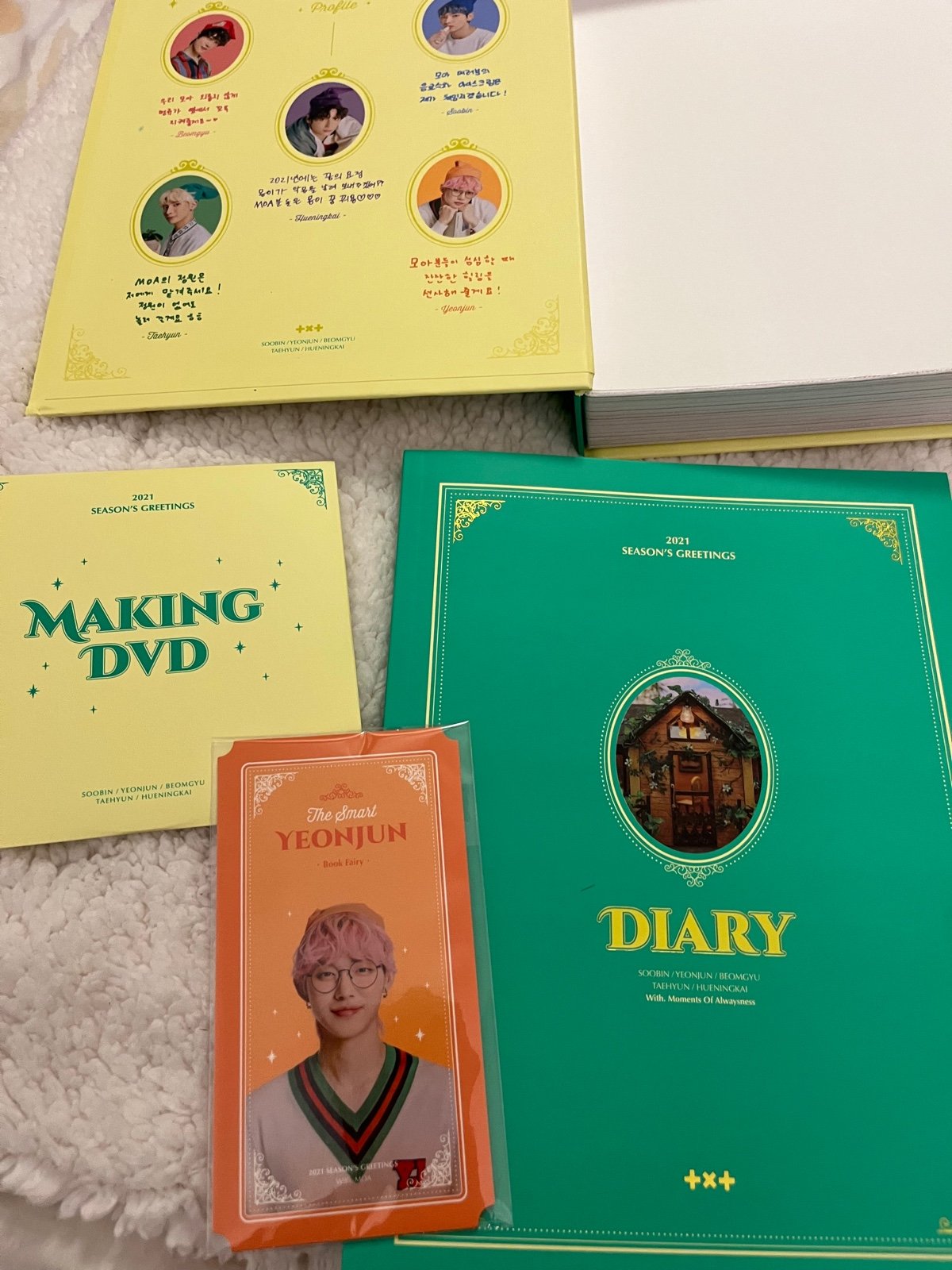 TXT House Fairy 2021 Seasons Greetings
