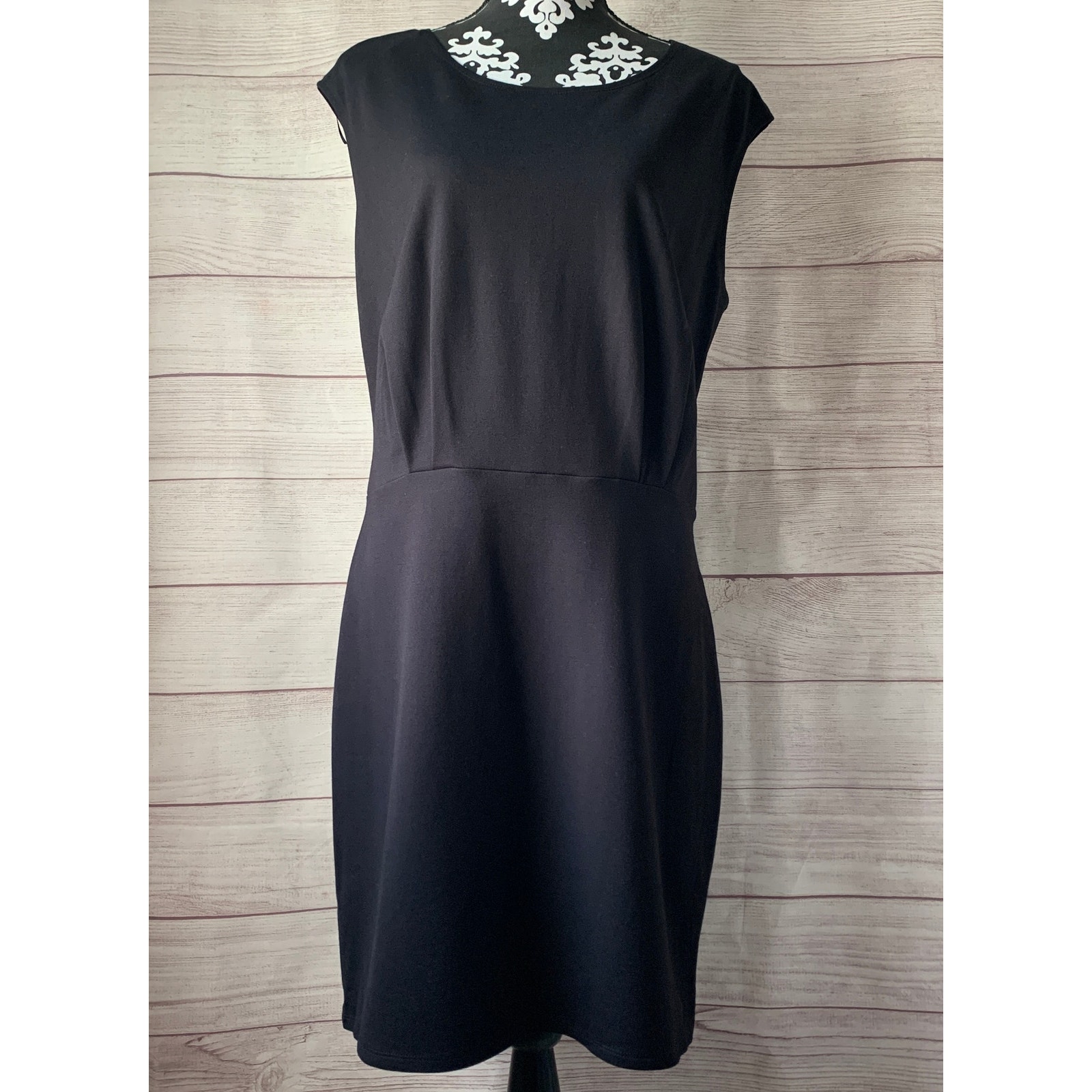 Nine West Black Sleeveless Sheath Dress with Pleating Detail LBD Size XL