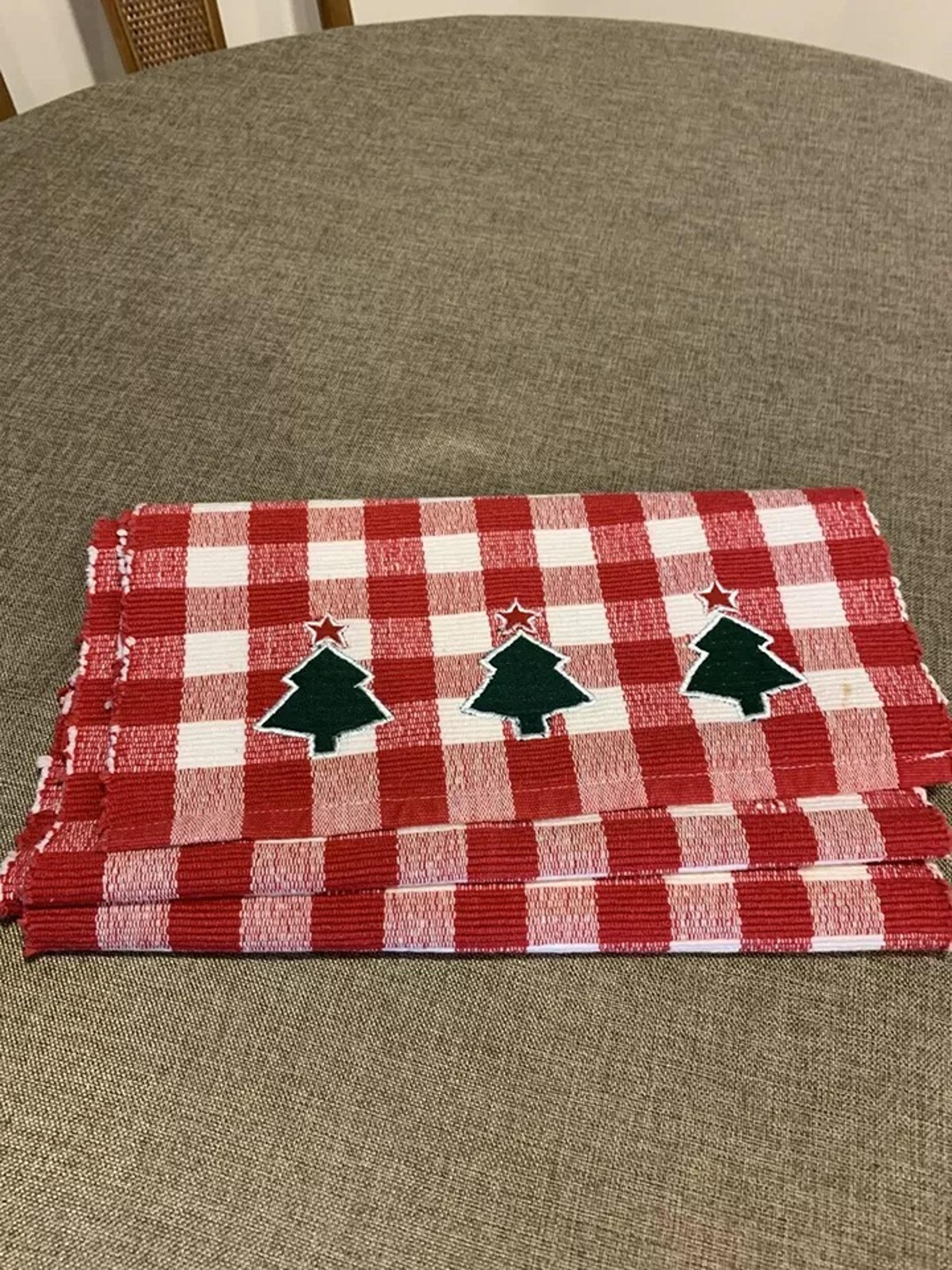 2004 Martha Stewart Red White Checkered Christmas Trees Table Runner 64x14"