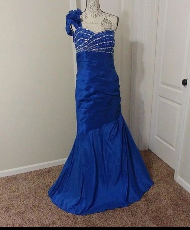 NWT Lafee Sapphire blue jewels one shoulder prom 12
