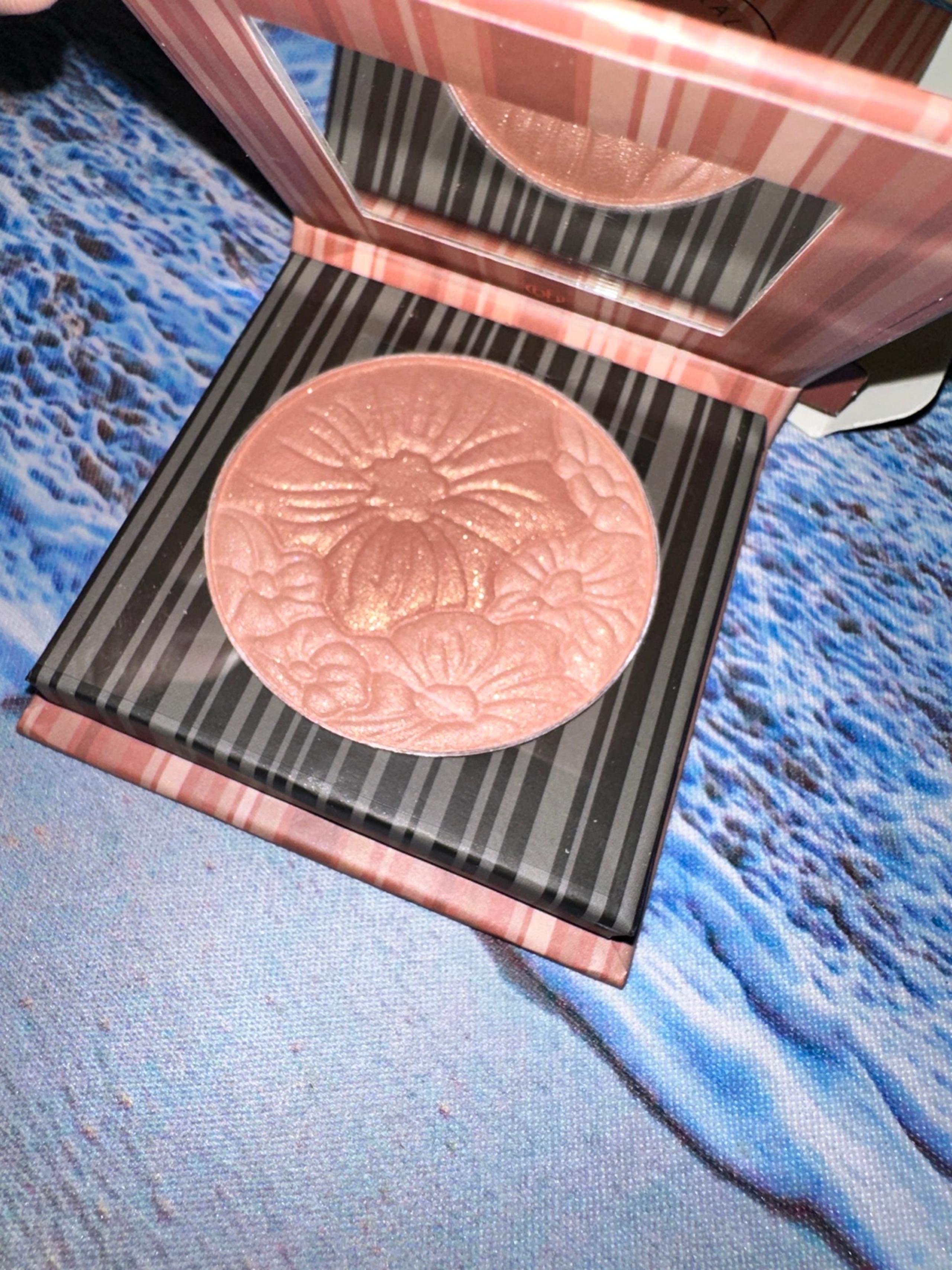 BH COSMETICS FLORAL BLUSH DUO CHEEK COLOR - BAHAMA BRONZE