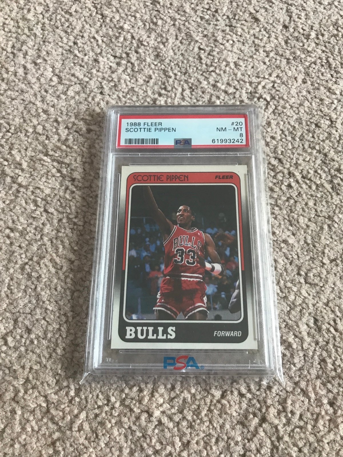 1988 FLEER SCOTTIE PIPPEN ROOKIE #20 PSA 8 NM (Error)