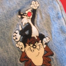 VINTAGE 90'S WARNER BROS. LOONEY TUNES JEAN SHORTS EMBROIDERED CUFFED