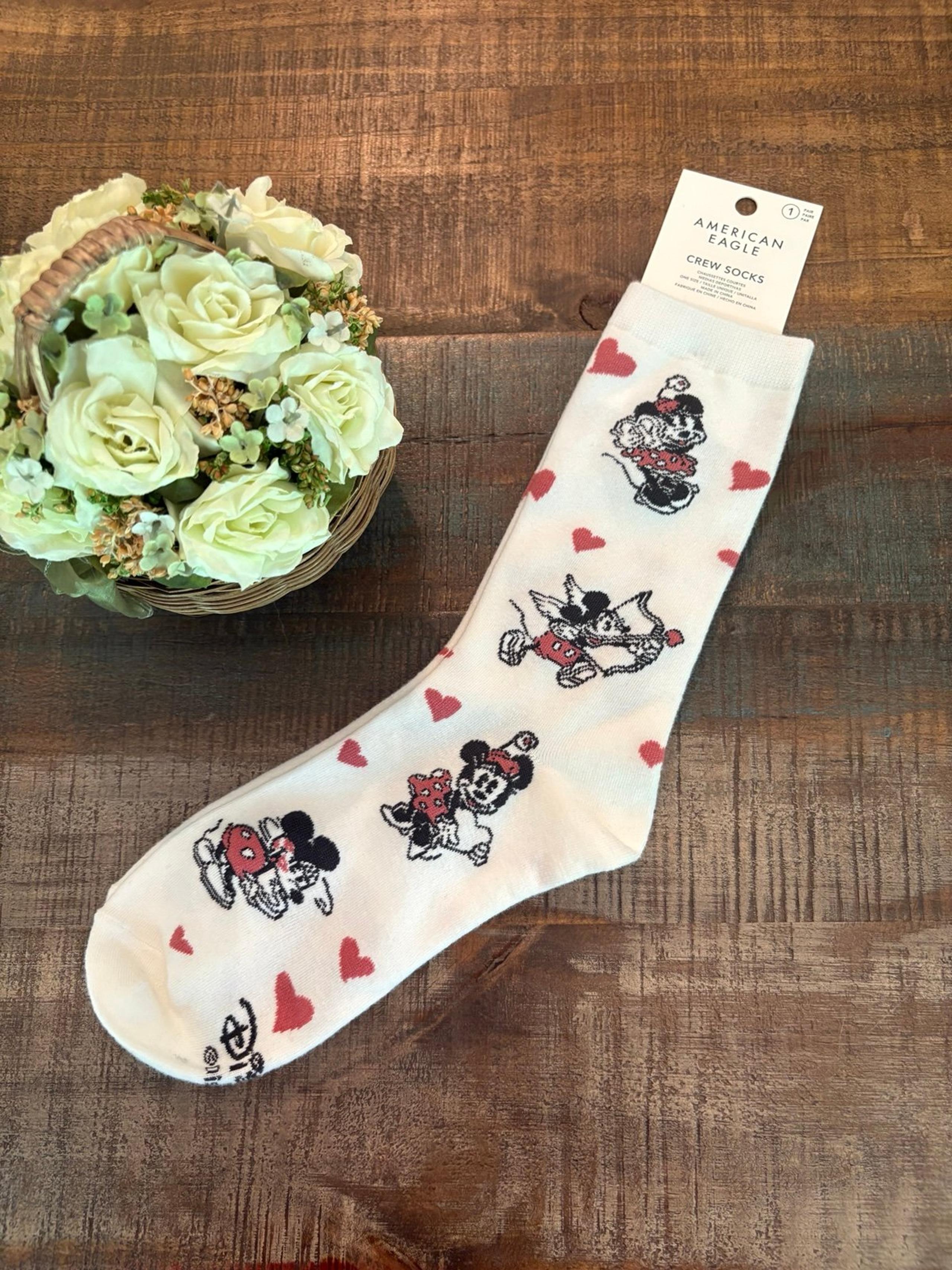 New AMERICAN EAGLE Women’s MICKEY & MINNIE MOUSE Women’s CREW SOCKS