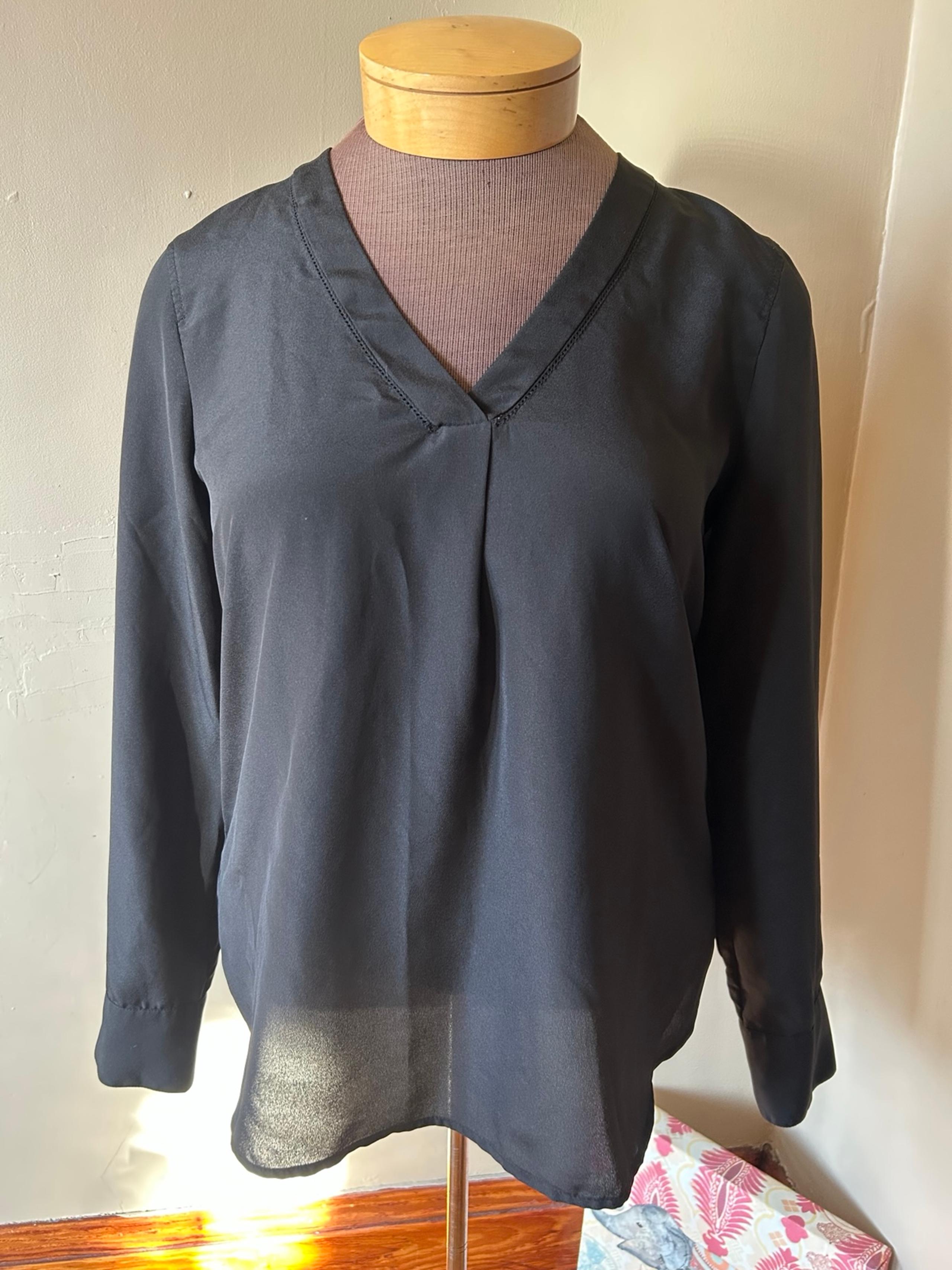 Factory V-Neck Sheer Regular Fit Blouse Tunic Black Size Small - J.Crew