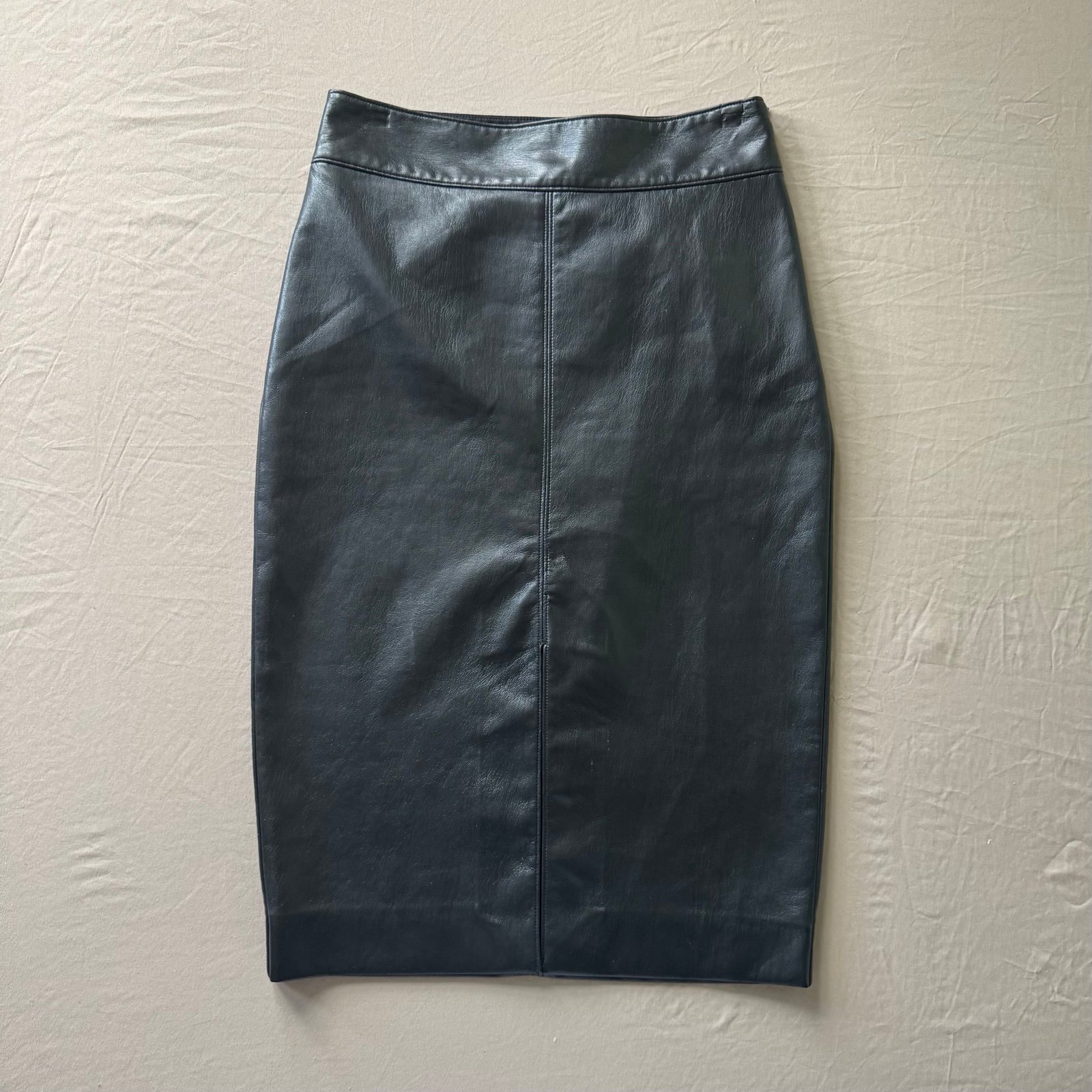 Aritzia Babaton Faux Leather Pegu Skirt