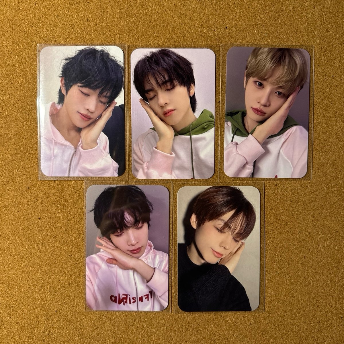 POW ot5 mubeat photocard set
