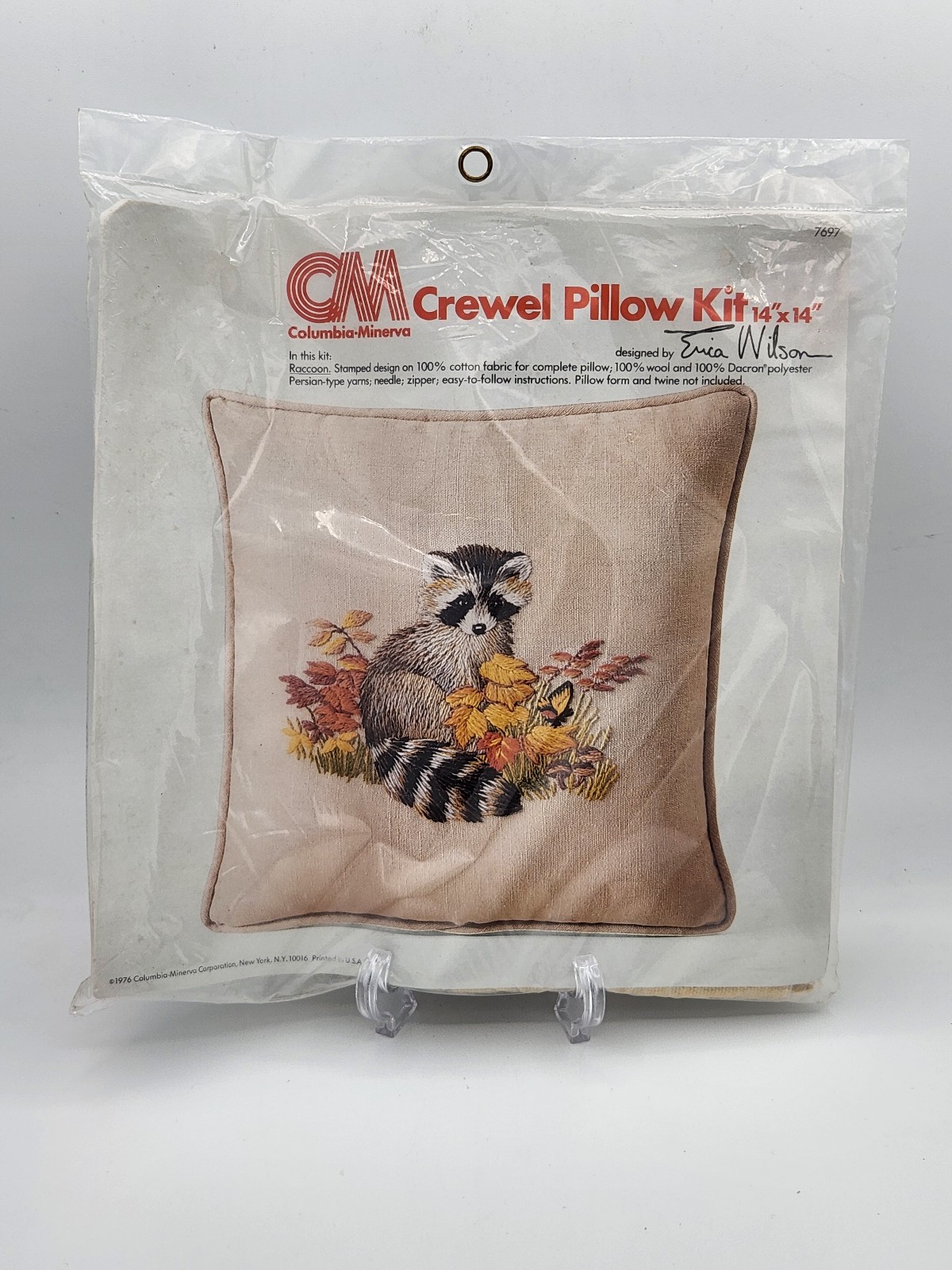 VTG Columbia-Minerva Raccoon Crewel Pillow Kit 14 ×14 Erica Wilson NOS 7697