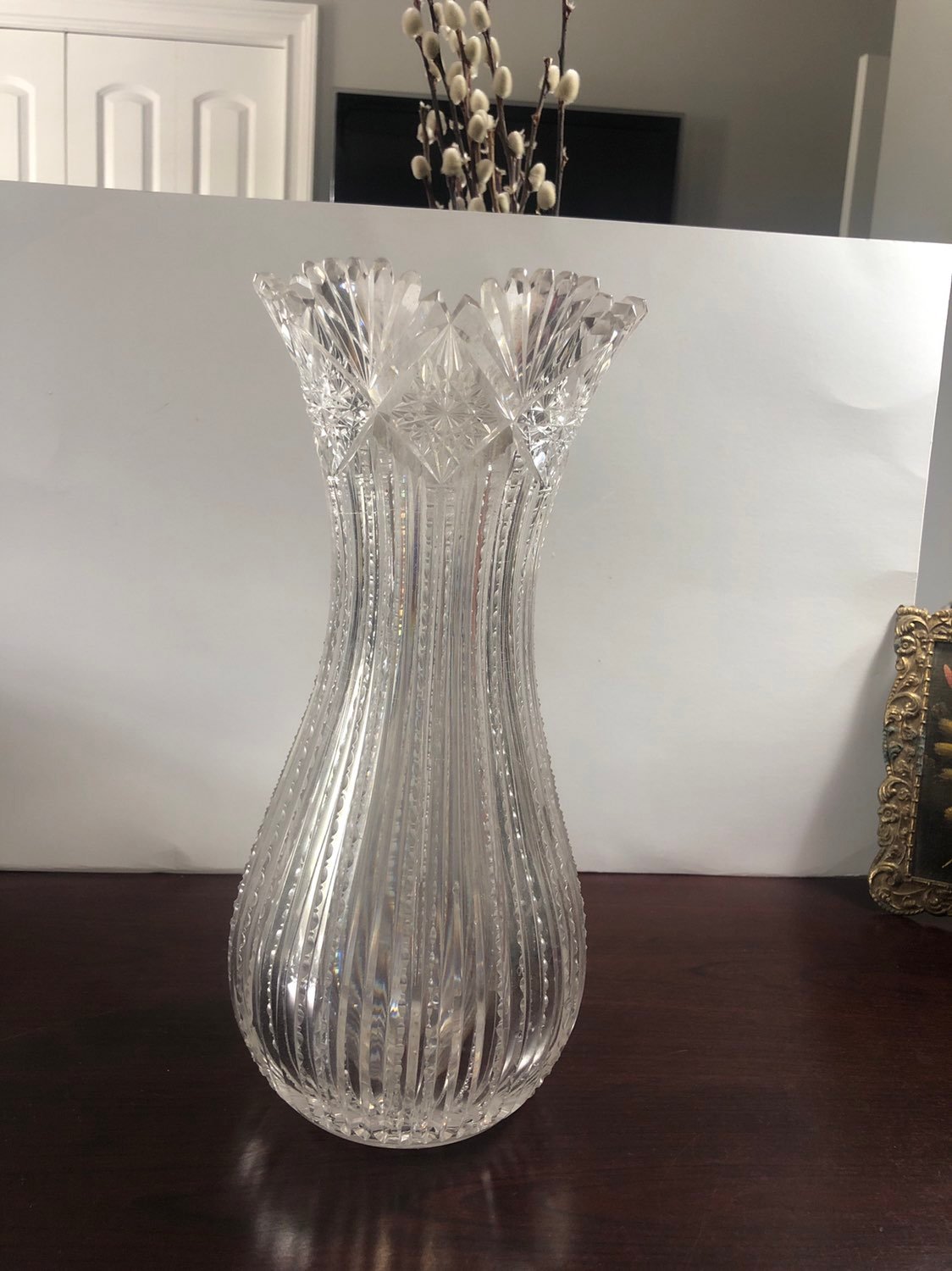 Vintage crystal vase 11 1/4 inches tall