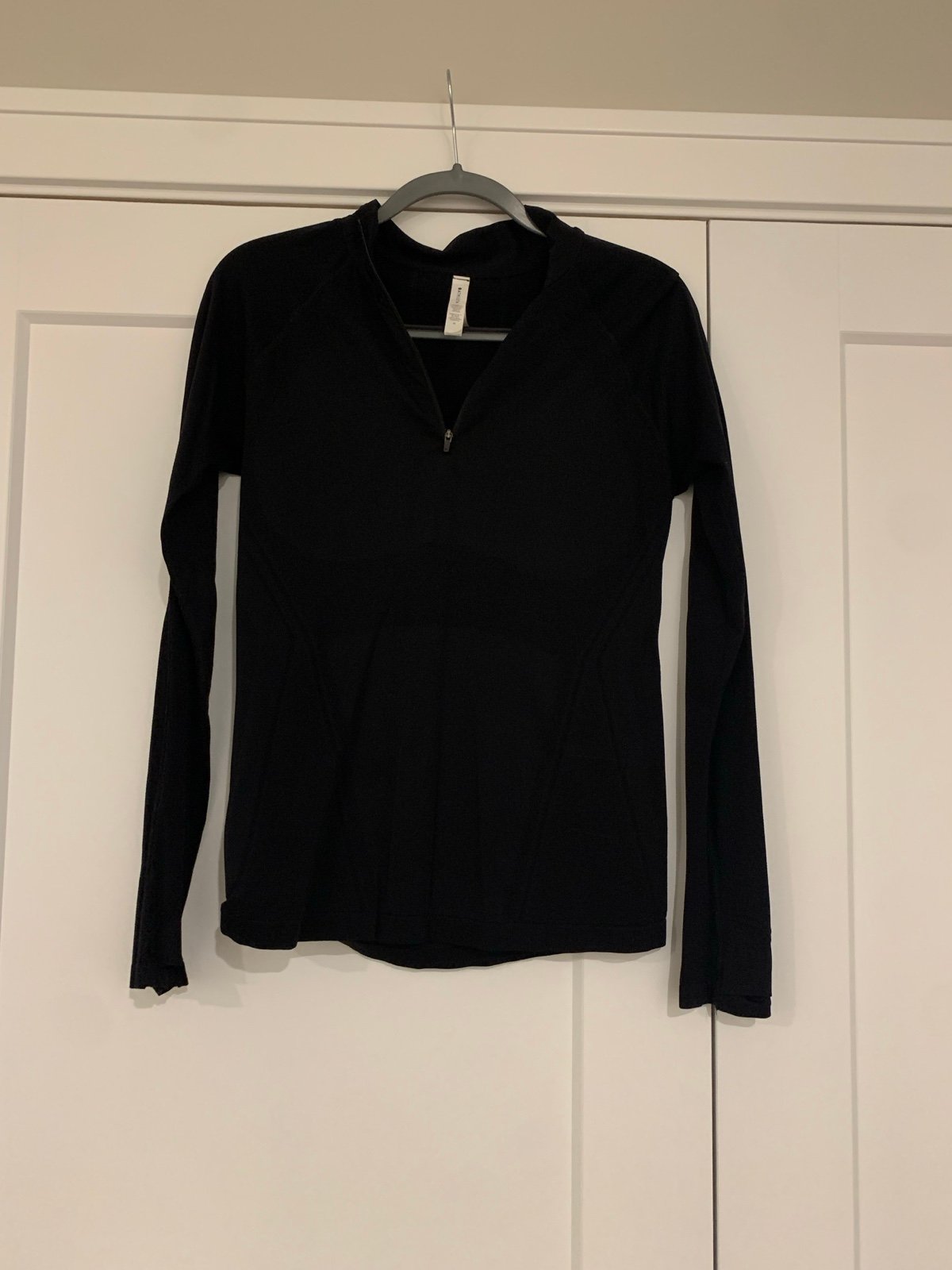 Athleta Momentum Half Zip
