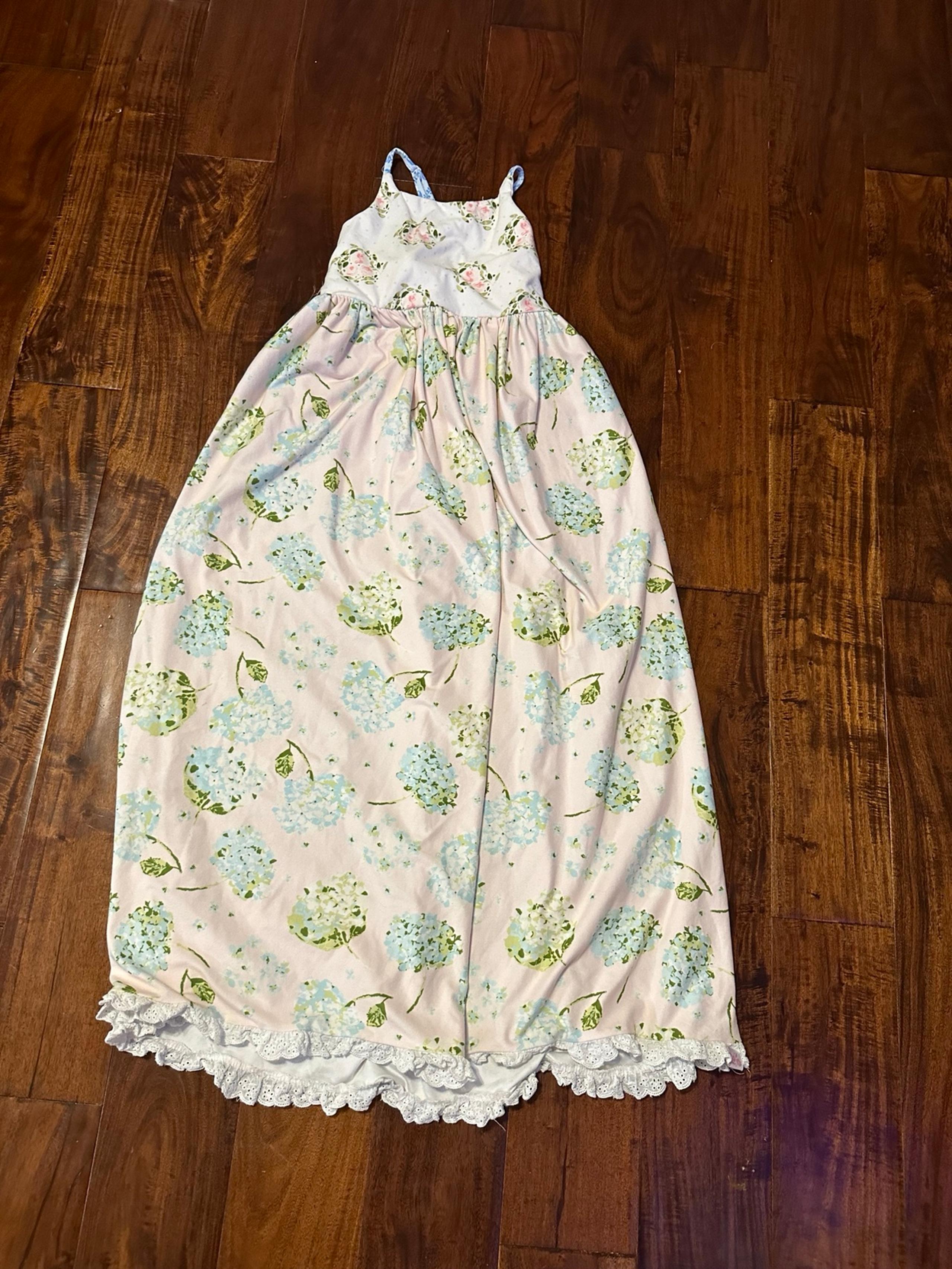 SweetHoney Gown