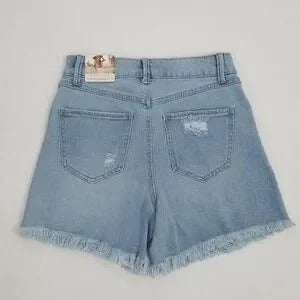 NWT Sincerely Jules Denim shorts, size 3/26