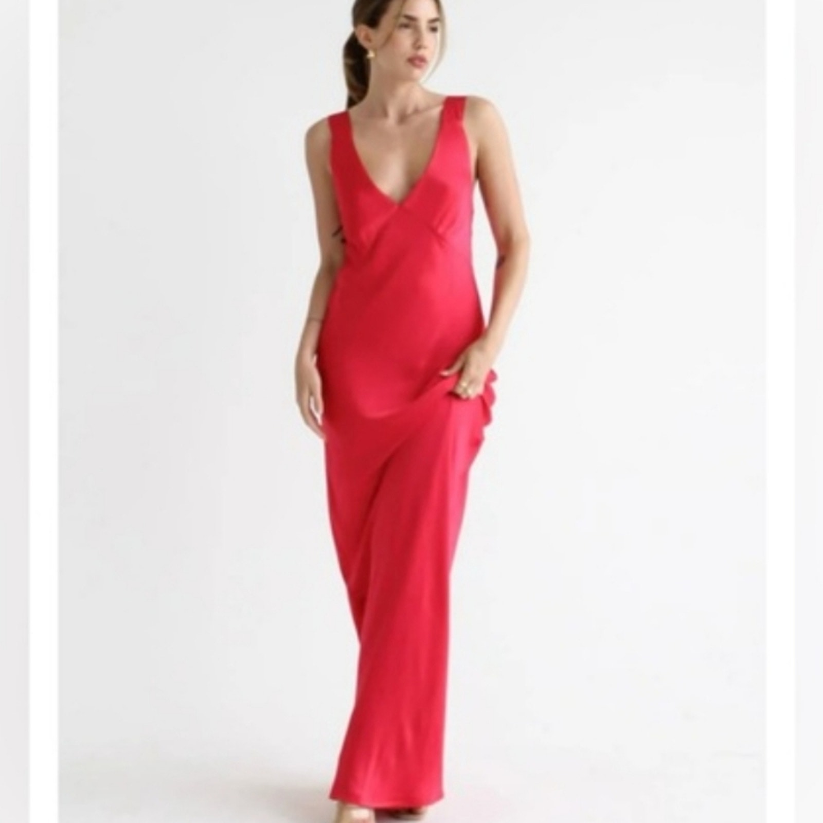 NWT Rumored Revolve Sunset Strip V-Neck Satin Cranberry Maxi Dress