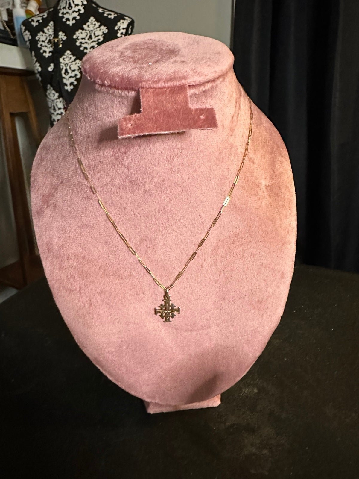 Beautiful 18K Solid gold chains & 18K Solid Jerusalem Pendant