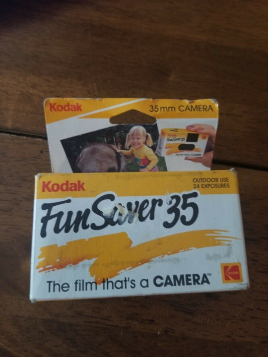 VTG Kodak Fun Saver Flash Disposable Cam