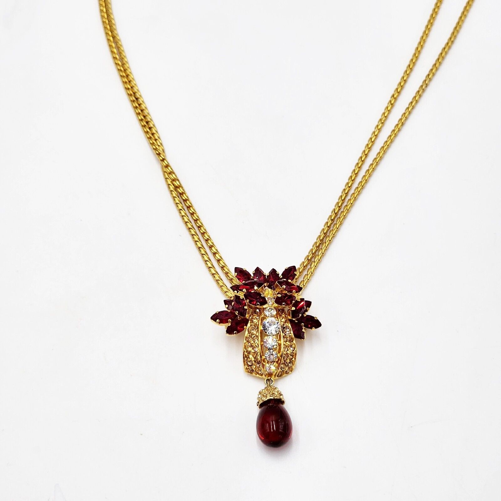 Vintage Sparkling Austria Red Crystal Gold Tone Pendant Necklace 22 Long NOS