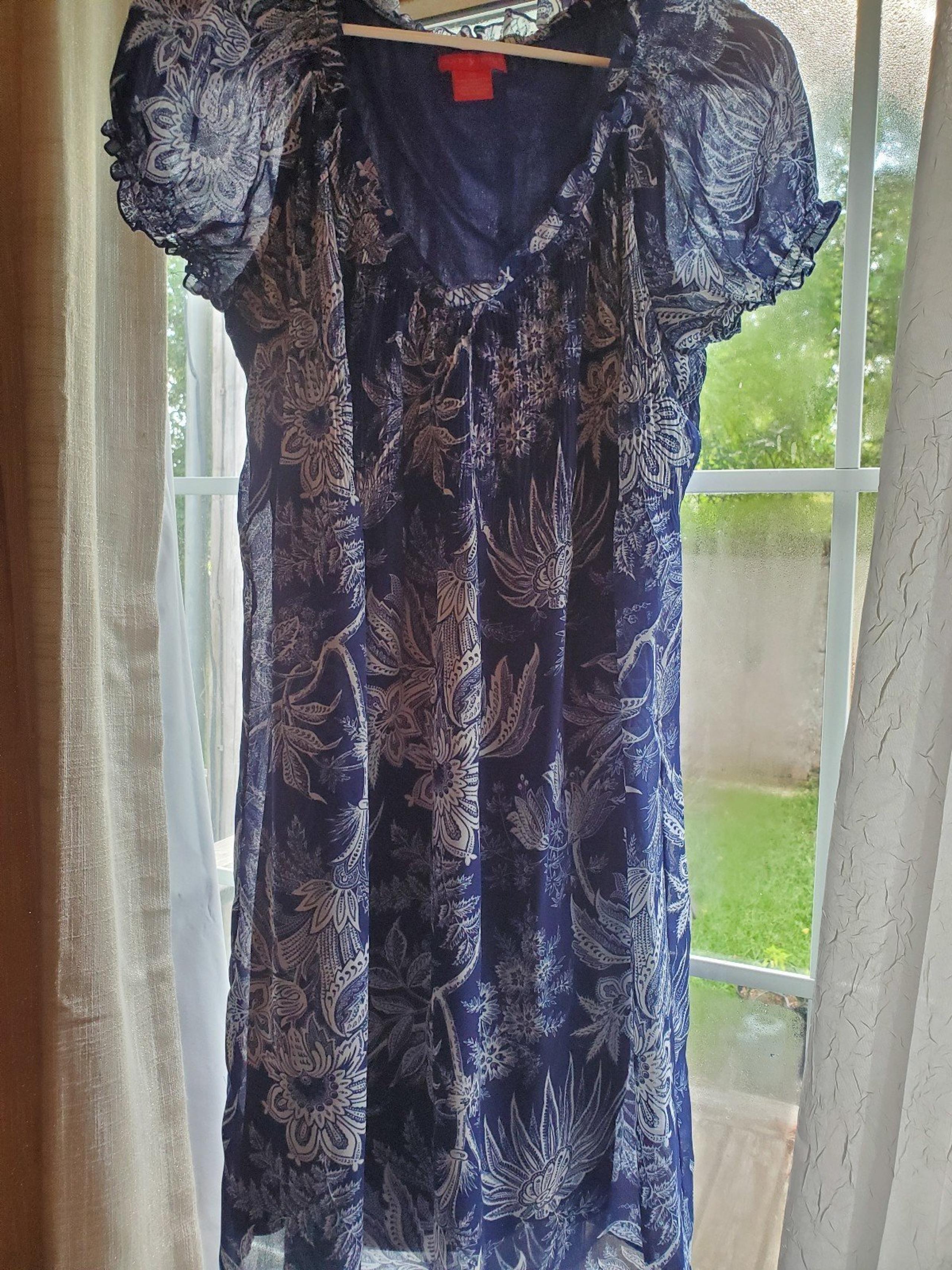 Dress Womens Sunny Leigh V Neck Blue White Short Sleeve Lined Dress Size Medium