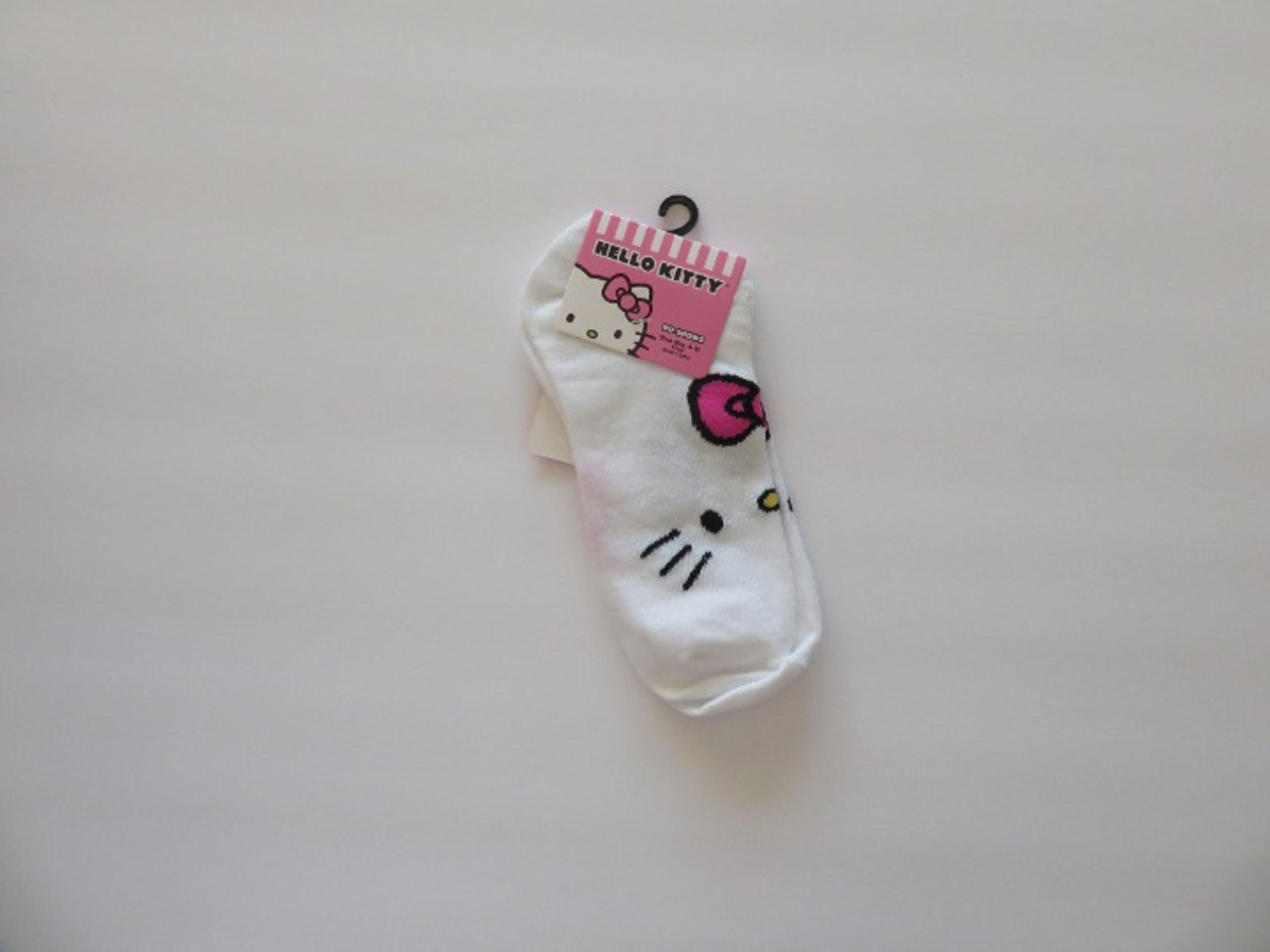 (#N) Hello Kitty no-show socks Size 4-10