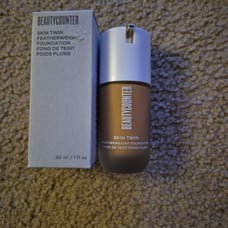 BEAUTYCOUNTER SKIN TWIN FEATHERWEIGHT FOUNDATION