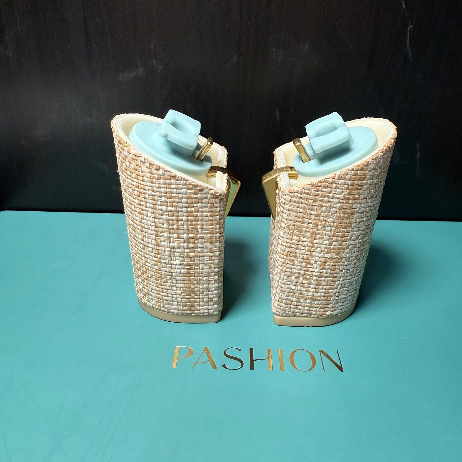 Size 7-8.5 - 4 inch Raffia Blocks Pashion Footwear