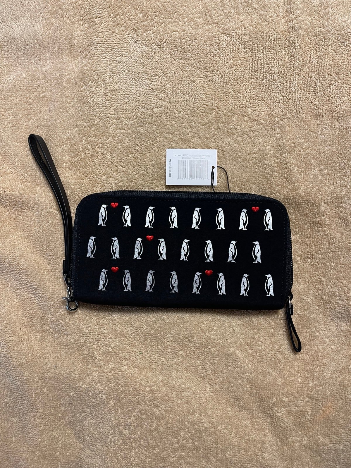 Vera Bradley Classic Black Accordion Wristlet Wallet NWT