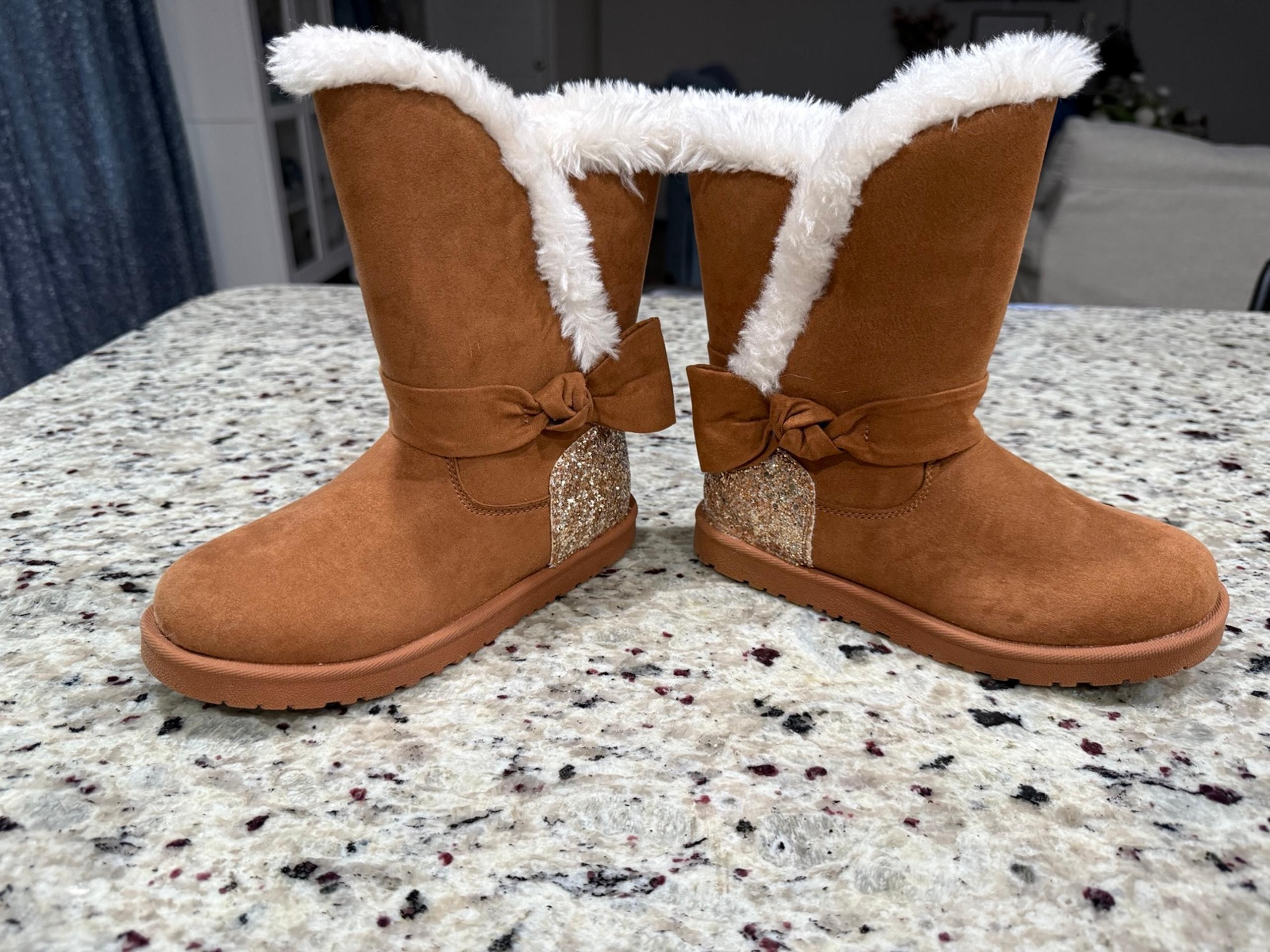 Magellan Girls Glitter Faux Fur Boots Size 13 NWOB
