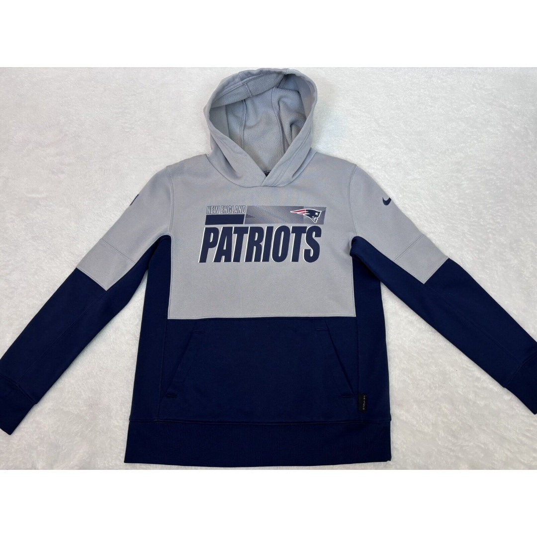Nike Dri Fit Therma New England Patriots NFL OnField Hoodie Boys Medium 10-12