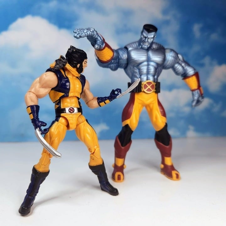 Marvel Universe 3.75 XMOW Fastball Special Wolverine hoodie & Colossus complete