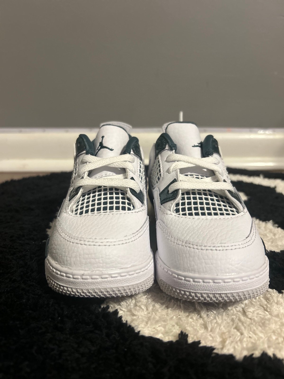 Jordan 4 retros green-white