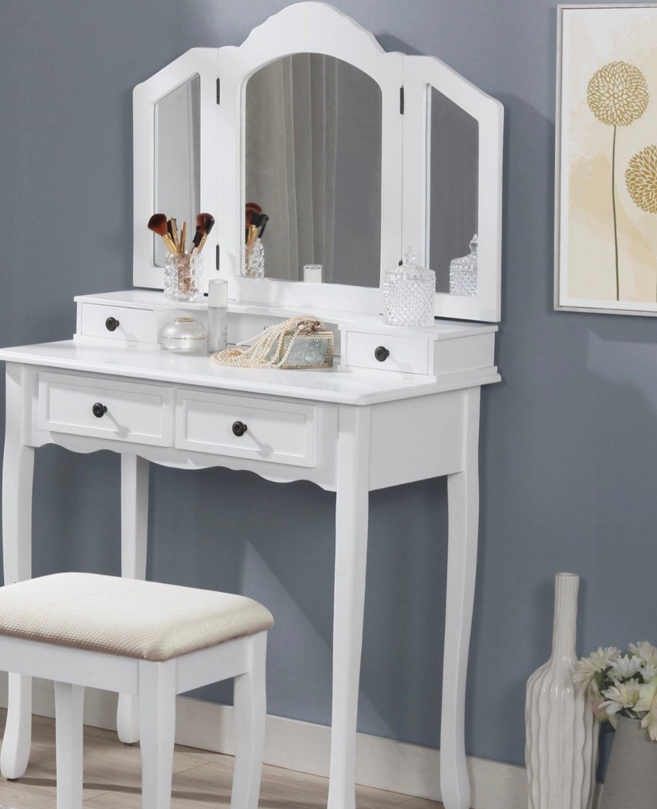 Hot vanity,White, Wooden Vanity Make Up Table and Stool Set