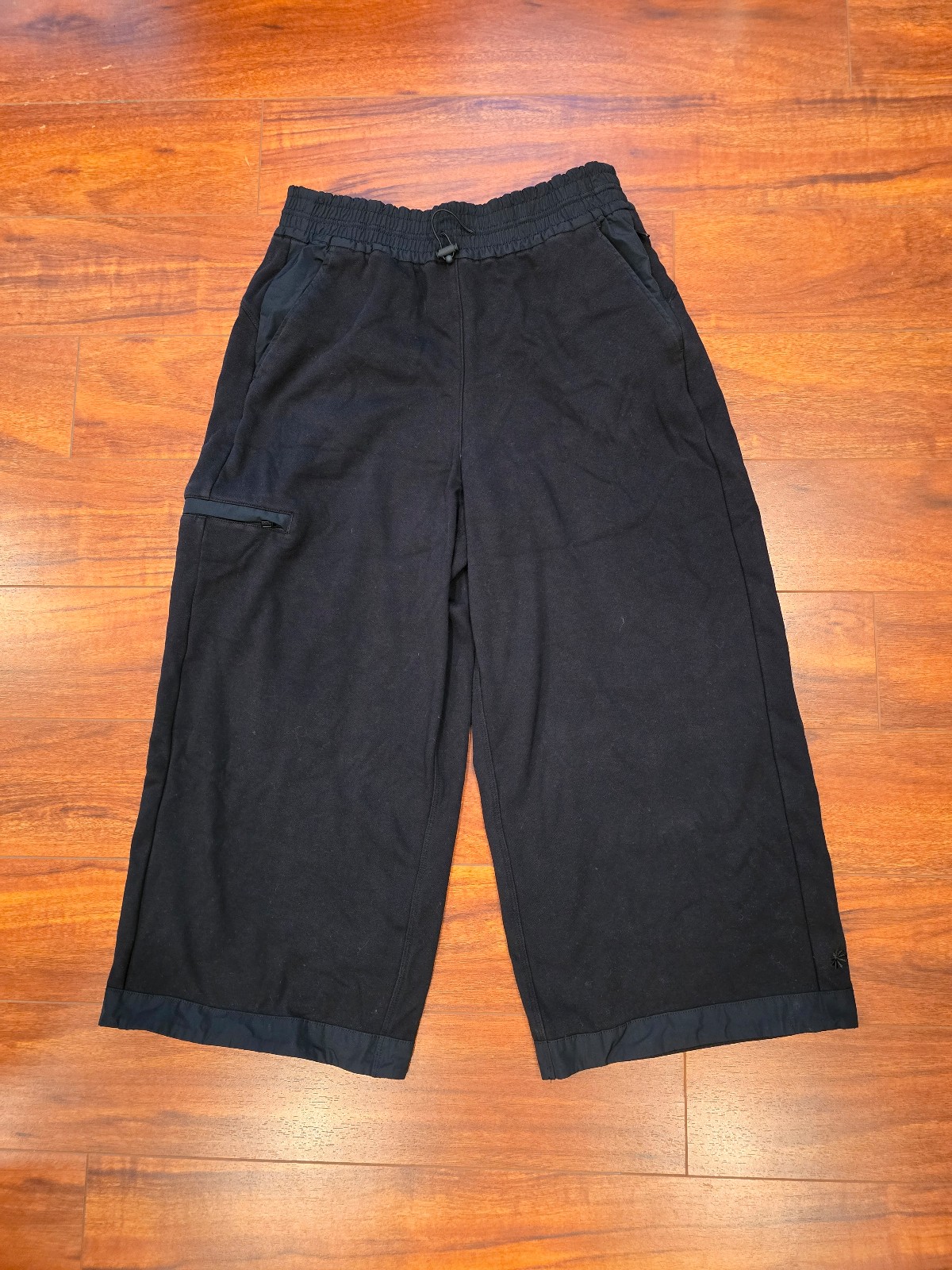 Athleta Triumph Hybrid Wide Crop Size S Black #533711