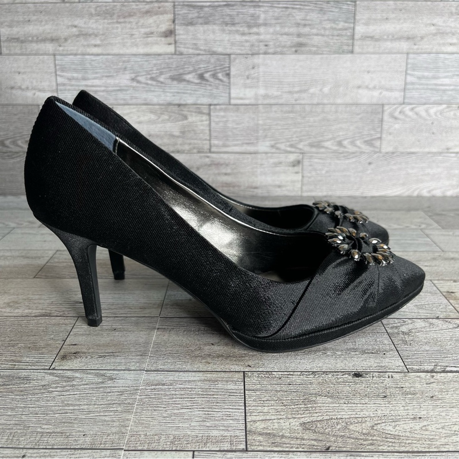J. RENEE Black Embellished Fabric Pointed Toe Stiletto Heels Size 7.5