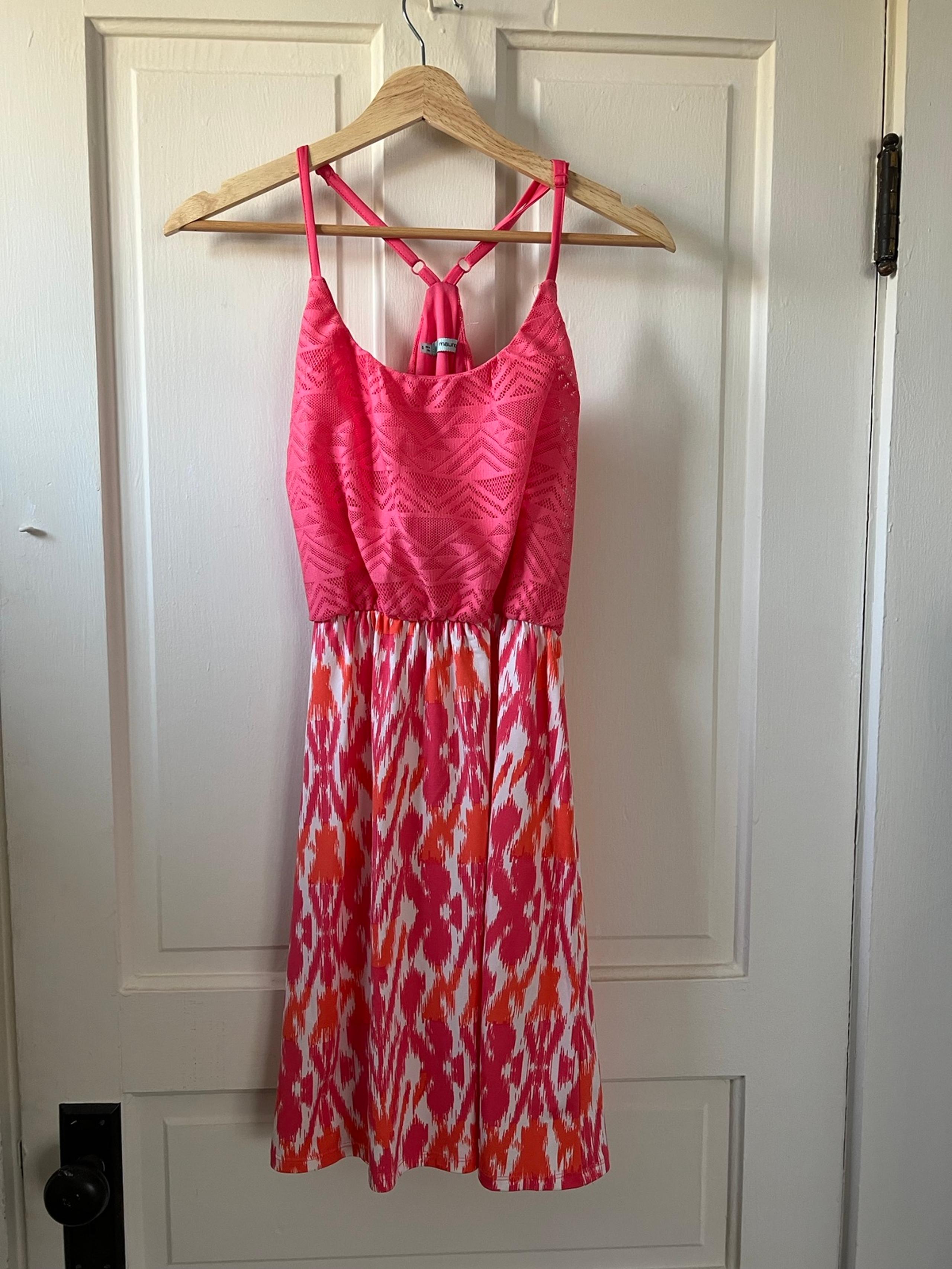 Dress with adjustable straps