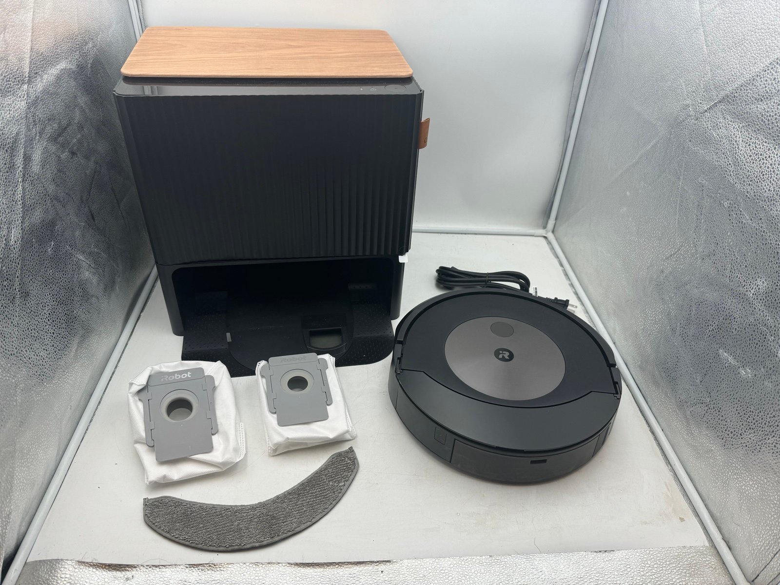 iRobot Roomba Combo j9+ Self-Emptying & Auto-Fill Robot Vacuum & Mop