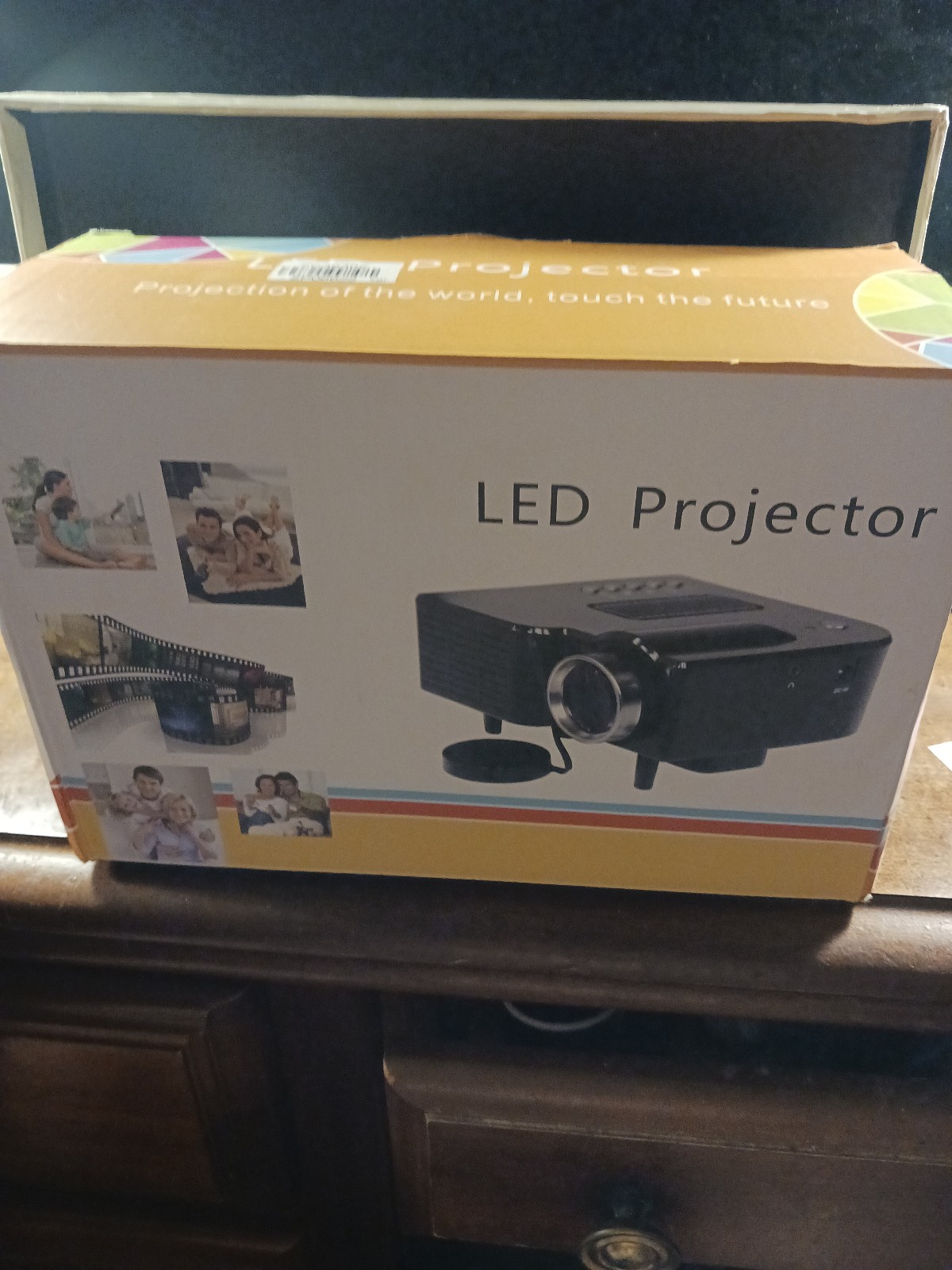 LED Projector graceful white complete new original box opened to test it works