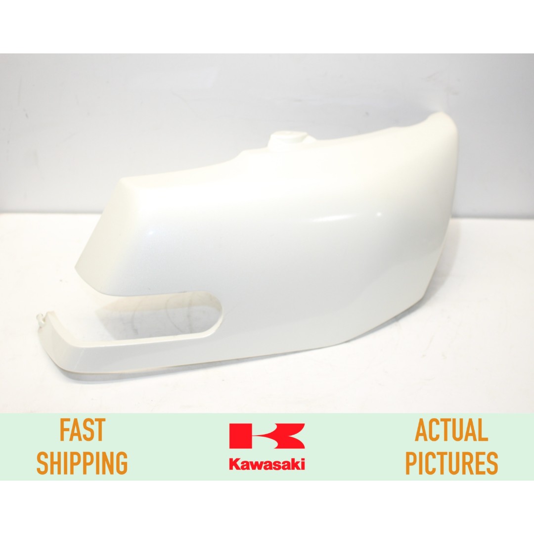 2009 - 2013 KAWASAKI VN1700B VULCAN VOYAGER RIGHT SIDE UPPER COVER PANEL M 2086